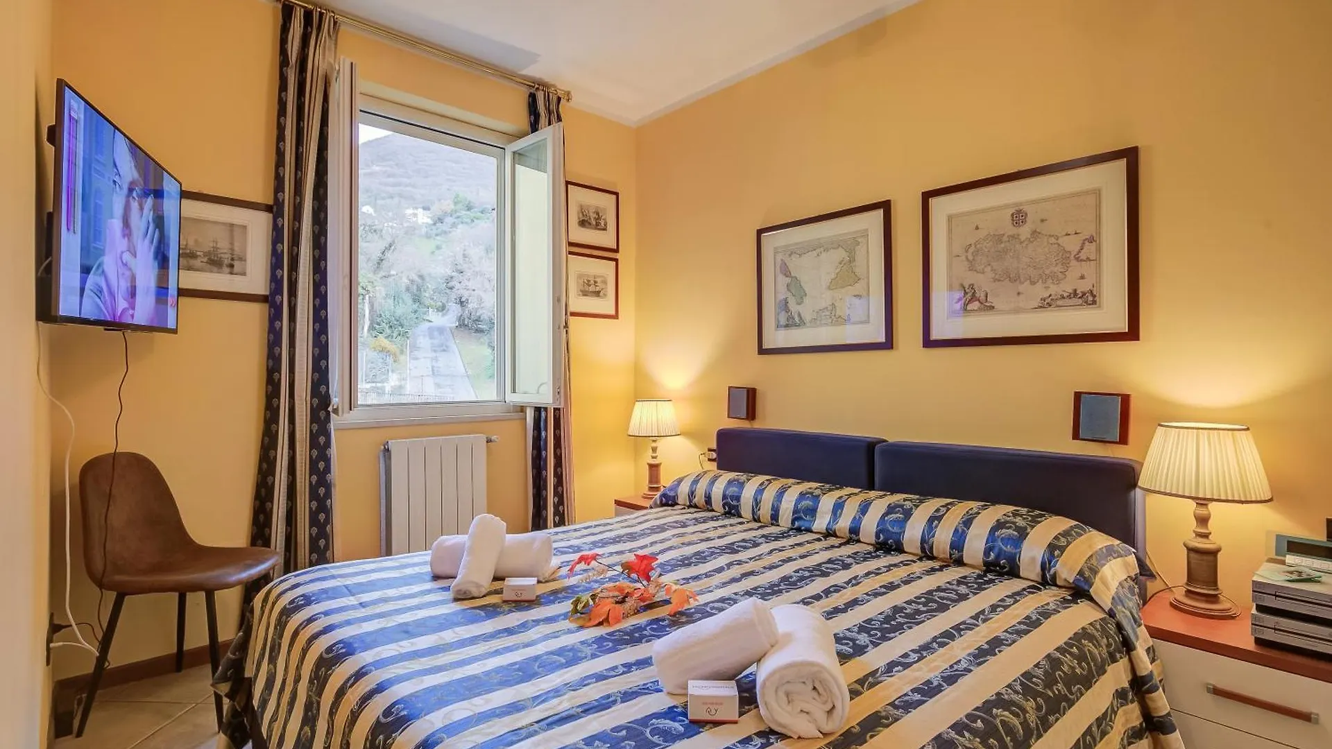 Daire Alice House Terrace & Lake View - Happy Rentals Gardone Riviera